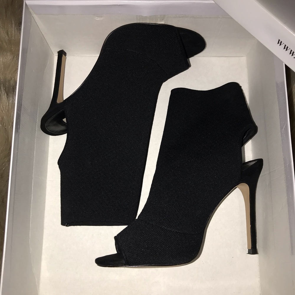 STEVE MADDEN “SLAY” Black sock heels